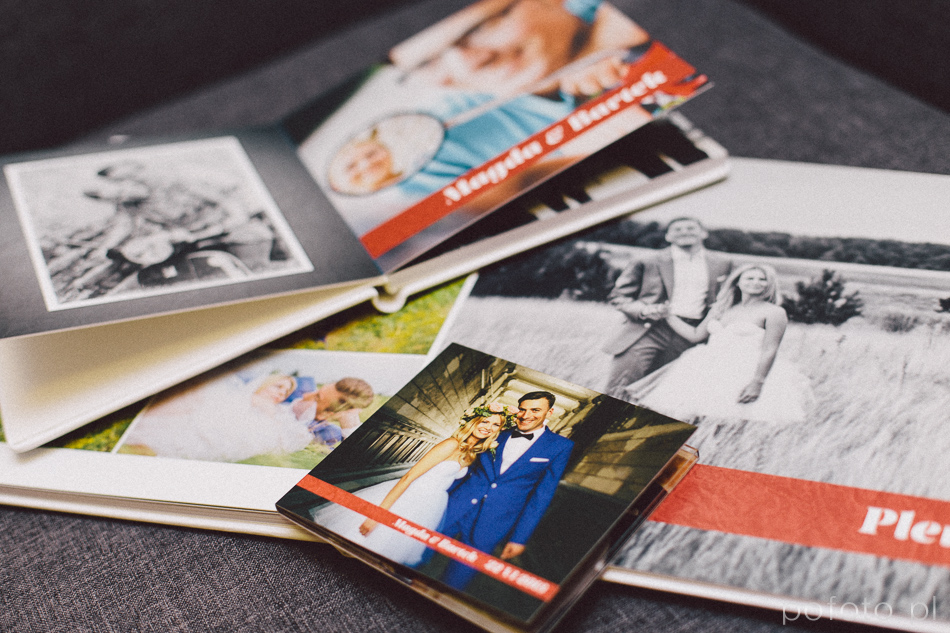 fotoalbumy ślubne i okładki DVD wchodzące w skład pakietu ślubnego pofoto